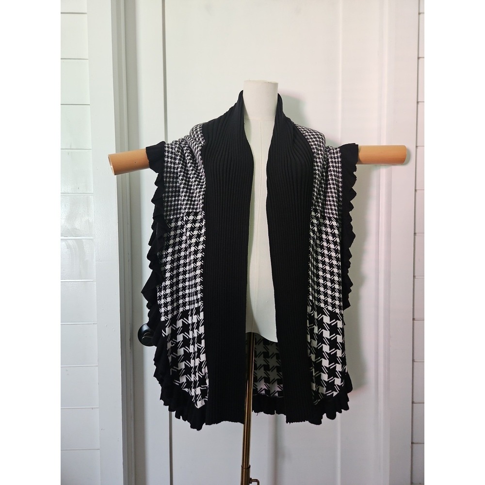 Joseph A. XL Black White Houndstooth Ruffle Trim Poncho Cape Cardigan Wrap